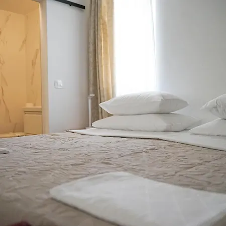 Ad Finem Vilae Apartment